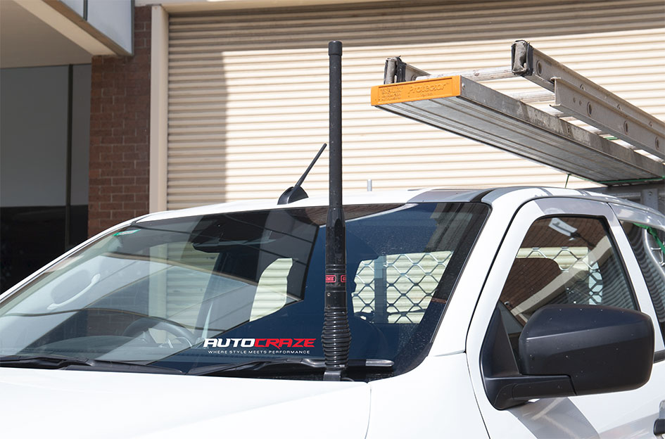 ISUZU DMAX KMC DIRTY HARRY SATIN GRAY W/ BLACK LIP