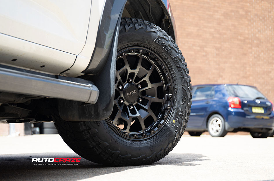 ISUZU DMAX KMC SUMMIT SATIN BLACK W/ GRAY TINT