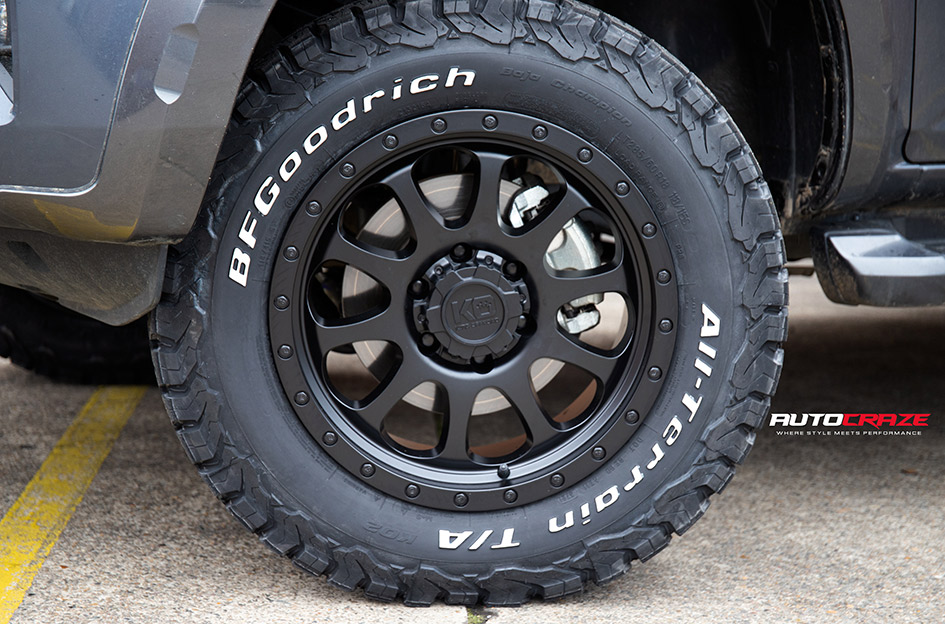 ISUZU DMAX KING OFFROAD HURRICANE SATIN BLACK 