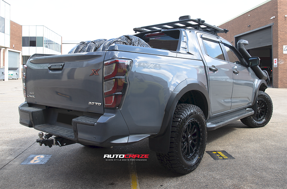 ISUZU DMAX NOMAD N133 SATIN BLACK