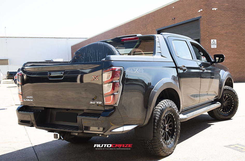 ISUZU DMAX NOMAD N133 SATIN BLACK 
