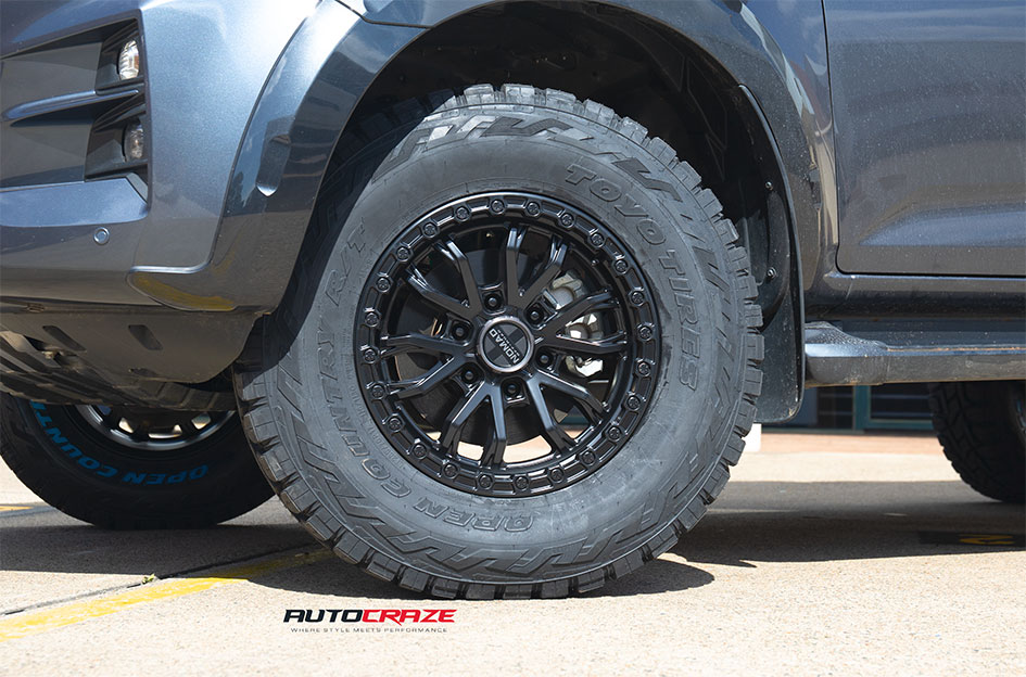 ISUZU DMAX NOMAD N133 SATIN BLACK