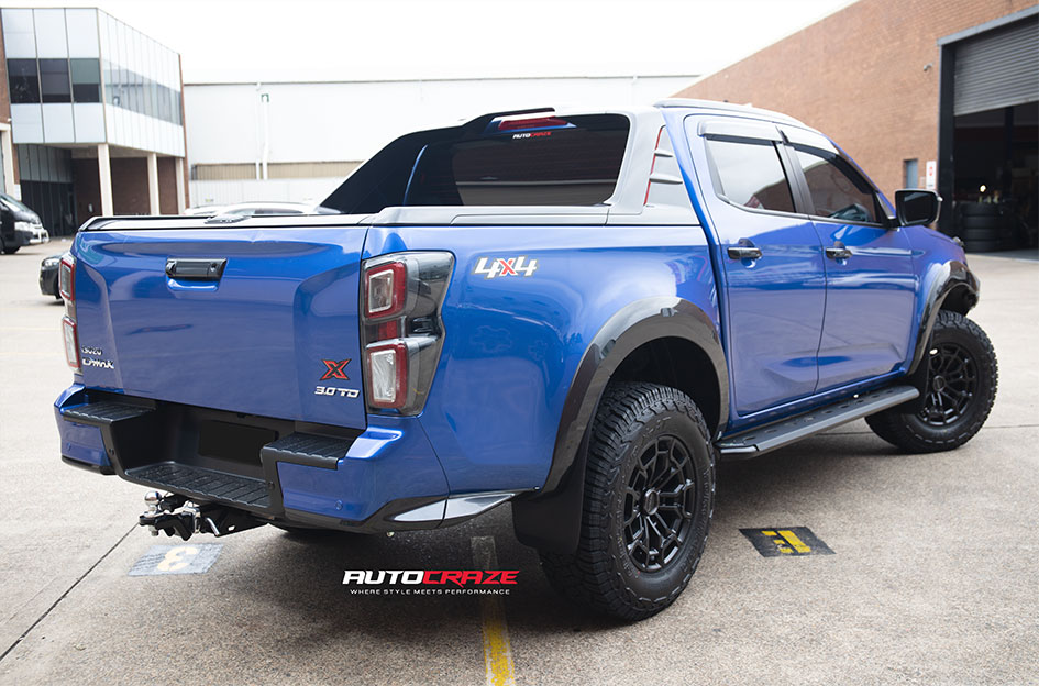 ISUZU DMAX NOMAD N162 SATIN BLACK 