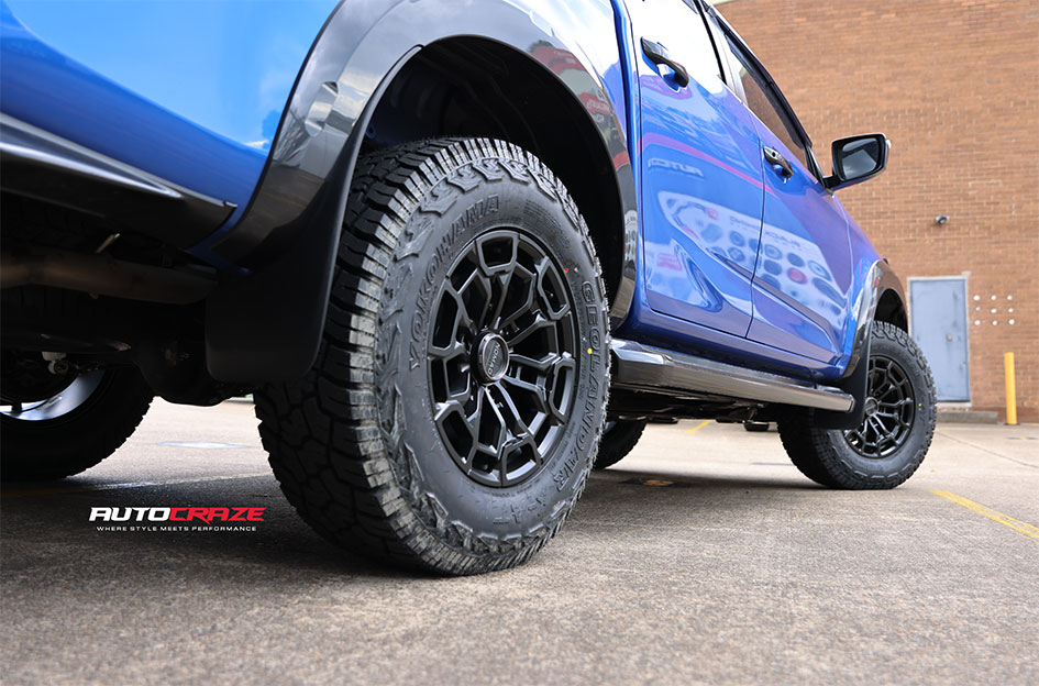 ISUZU DMAX NOMAD N162 SATIN BLACK