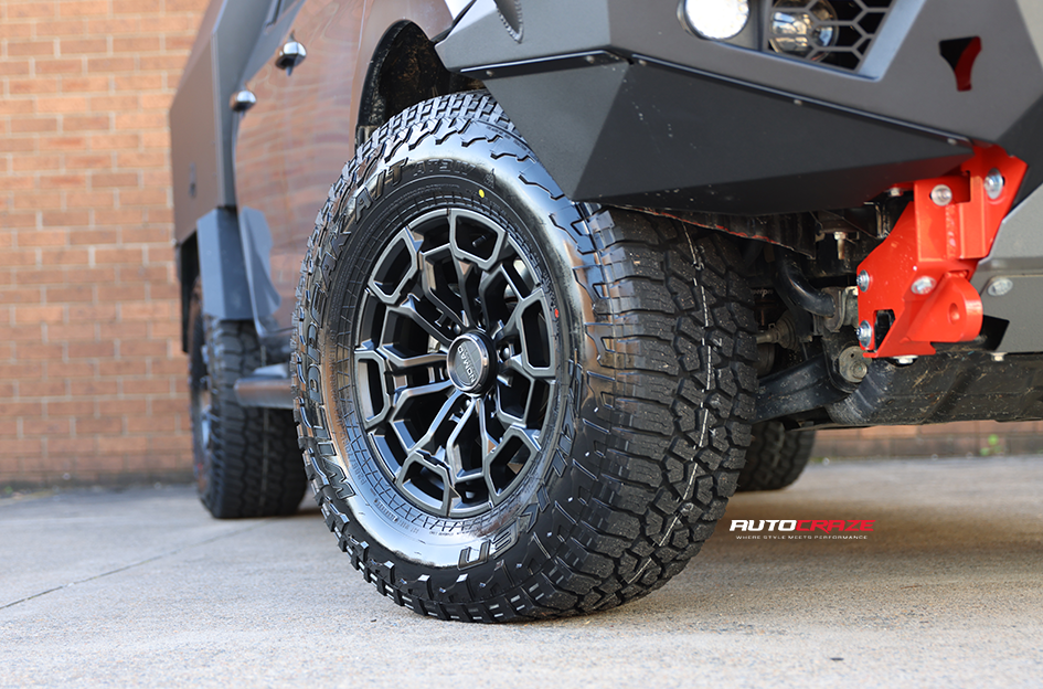 ISUZU DMAX NOMAD N162 SATIN BLACK