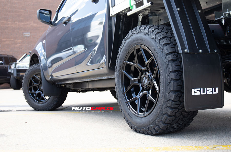 ISUZU DMAX NOMAD SABBATH MATTE BLACK 