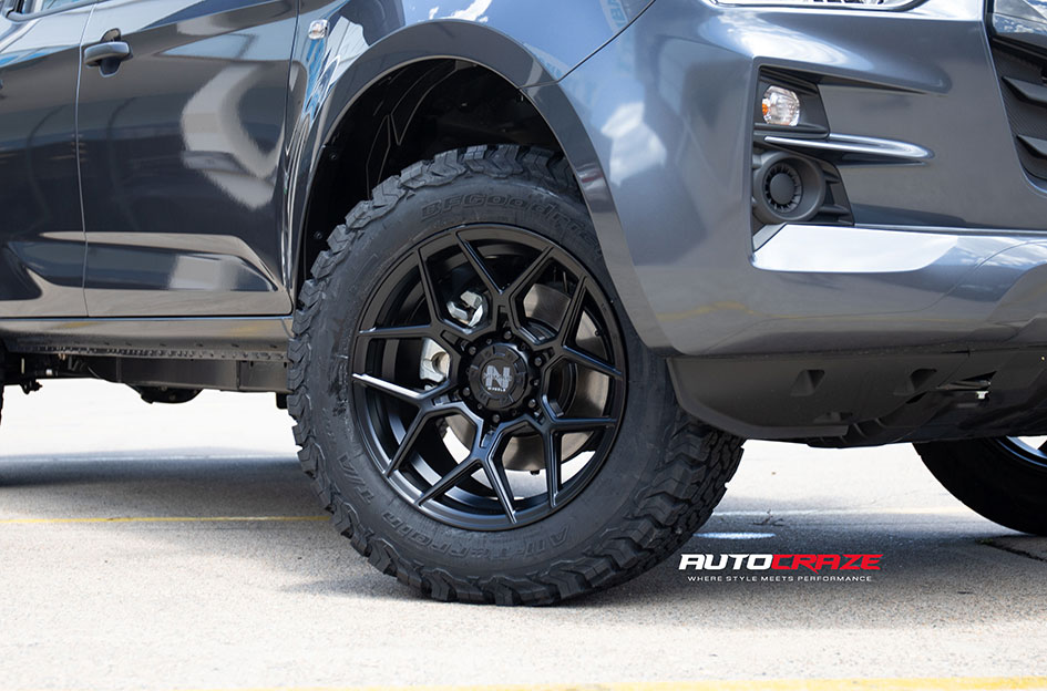 ISUZU DMAX NOMAD SABBATH MATTE BLACK 