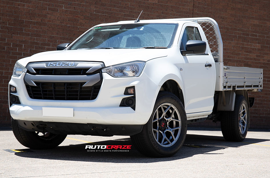 ISUZU DMAX NOMAD SABBATH HYPER BLACK