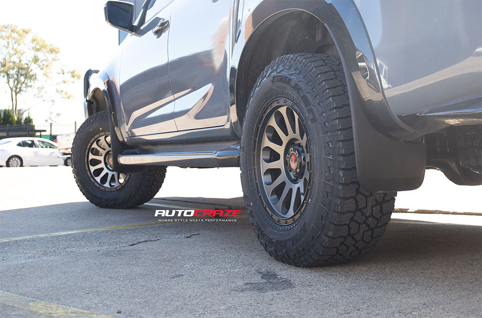 ISUZU DMAX NOMAD VICTIM GUN METAL BLACK RING