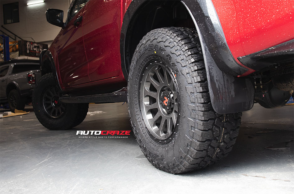 ISUZU DMAX NOMAD VICTIM GUN METAL BLACK RING