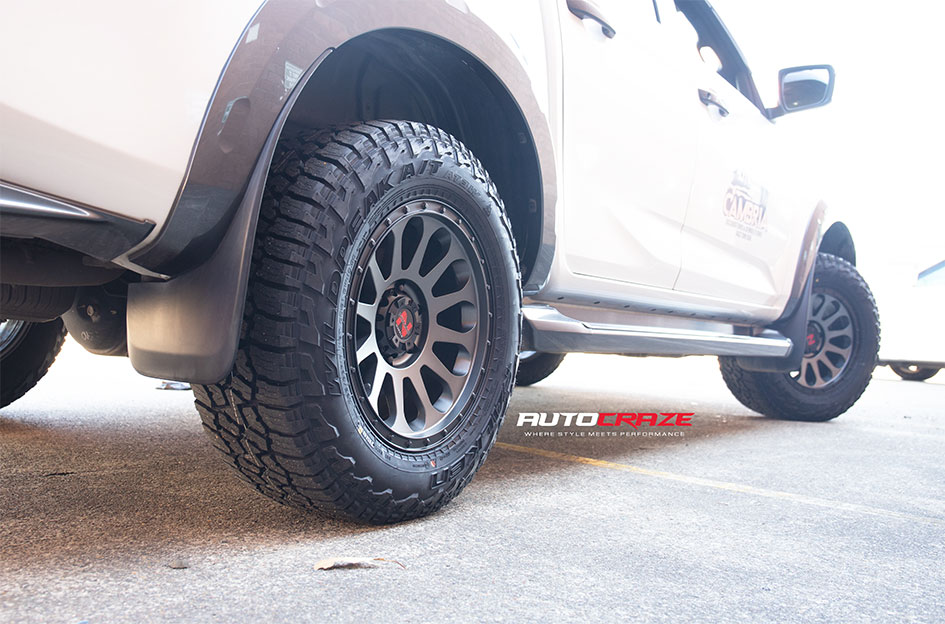 ISUZU DMAX NOMAD VICTIM GUN METAL BLACK RING