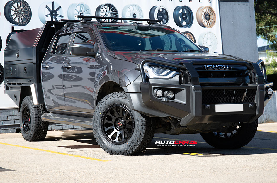 ISUZU DMAX NOMAD VICTIM MATTE BLACK 