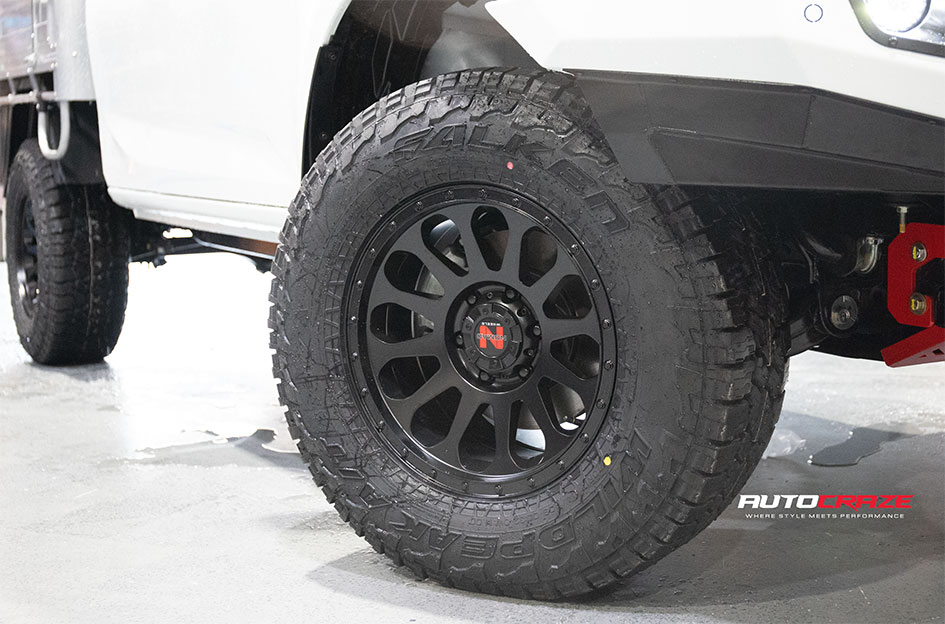 ISUZU DMAX NOMAD VICTIM MATTE BLACK 