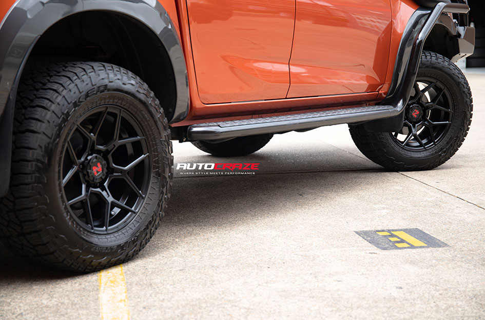 ISUZU DMAX NOMAD SABBATH MATTE BLACK 