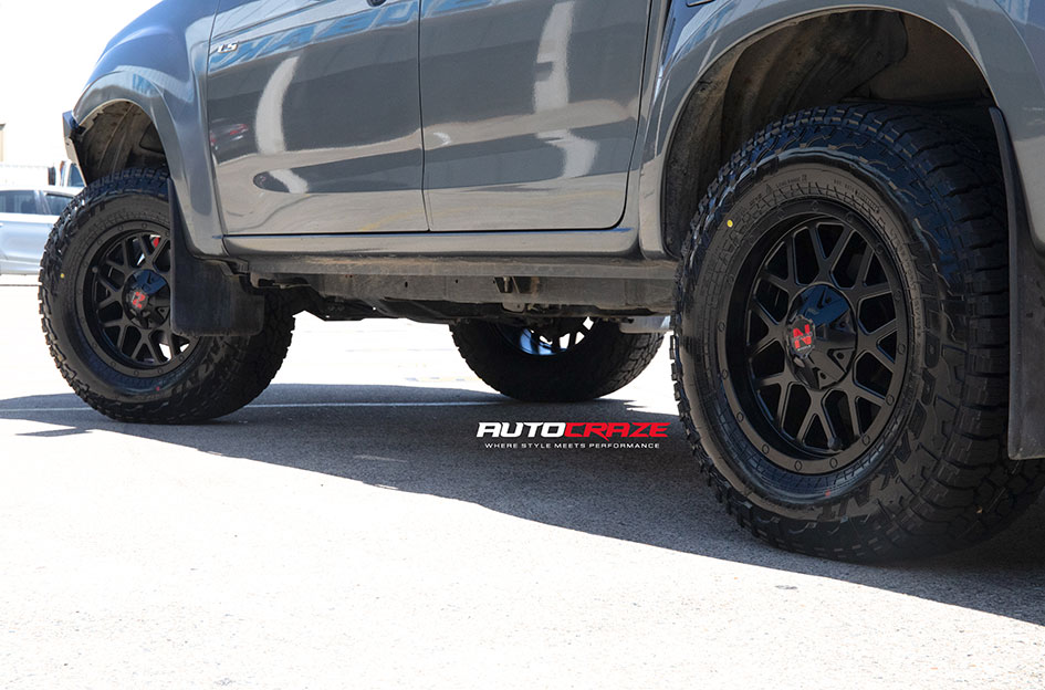 ISUZU DMAX NOMAD JUDGE MATTE BLACK 