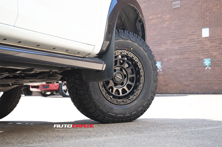 ISUZU DMAX ROH ASSAULT MATT BLACK