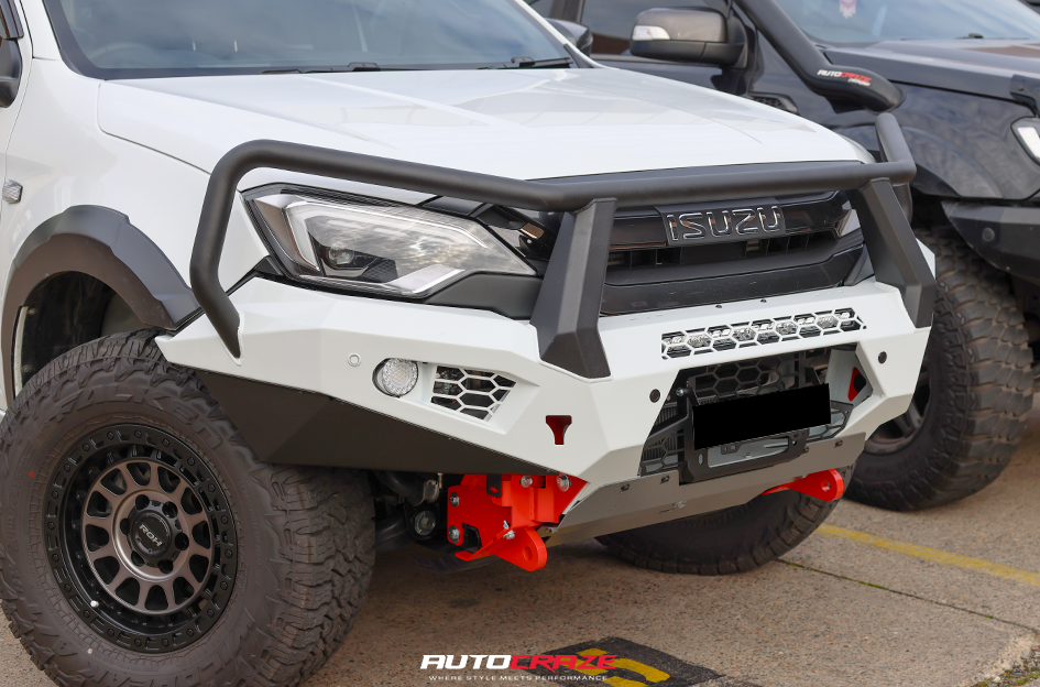 ISUZU DMAX ROH ASSAULT MATT BLACK WITH BLACK BOLTS AND GRAPHITE FACE