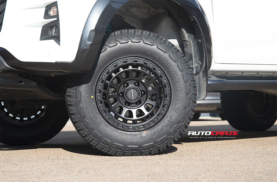 ISUZU DMAX ROH ASSAULT MATT BLACK