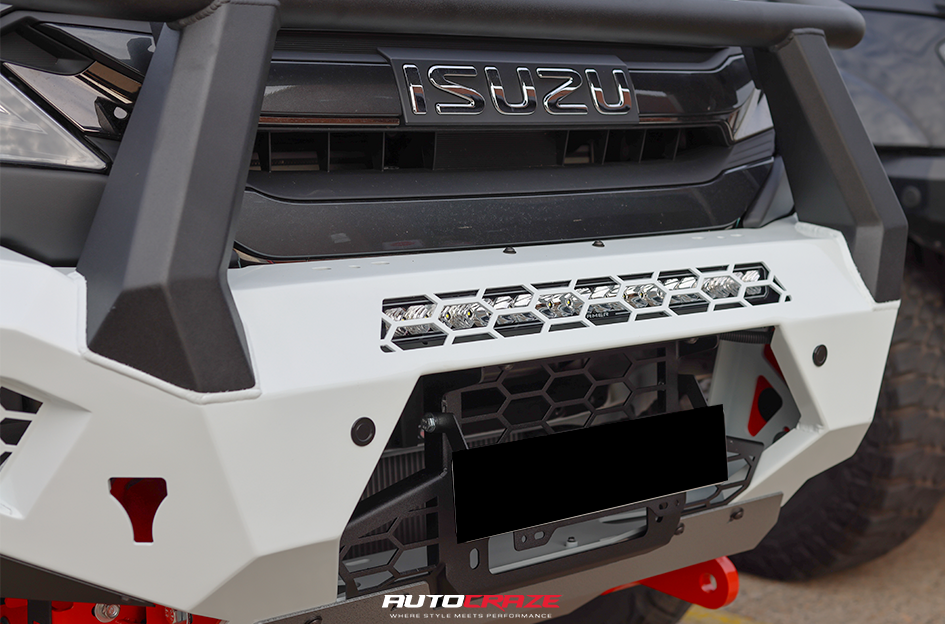 ISUZU DMAX ROH ASSAULT MATT BLACK WITH BLACK BOLTS AND GRAPHITE FACE