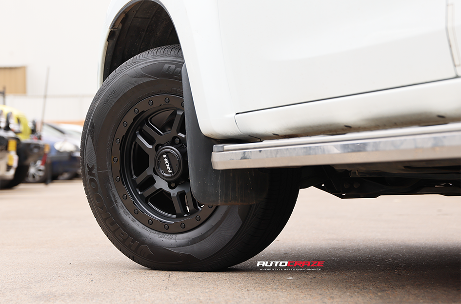 ISUZU MUX ROH HAMMER MATTE BLACK