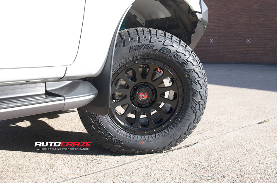 ISUZU MUX NOMAD VICTIM MATTE BLACK