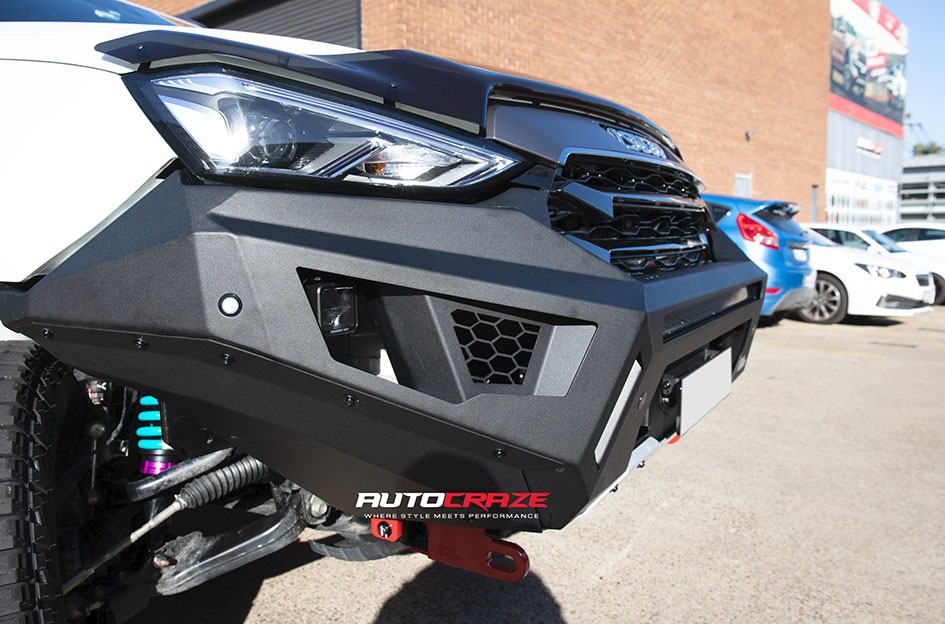 ISUZU MUX NOMAD VICTIM MATTE BLACK