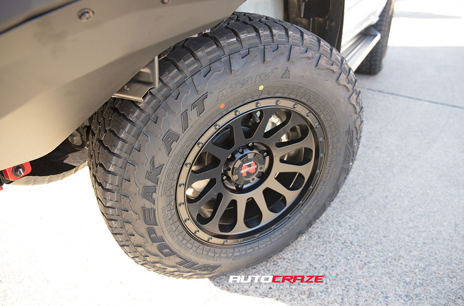 ISUZU MUX NOMAD VICTIM MATTE BLACK