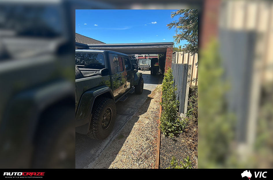 JEEP GLADIATOR BLACK RHINO ATLAS OLIVE DRAB GREEN W/ BLACK LIP