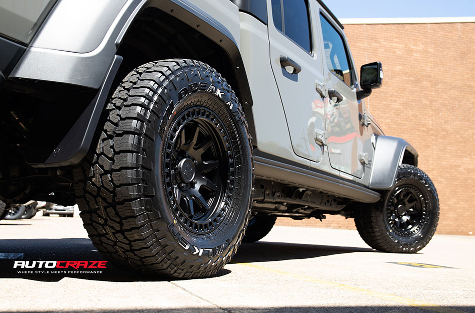 JEEP GLADIATOR BLACK RHINO CALICO MATTE BLACK 