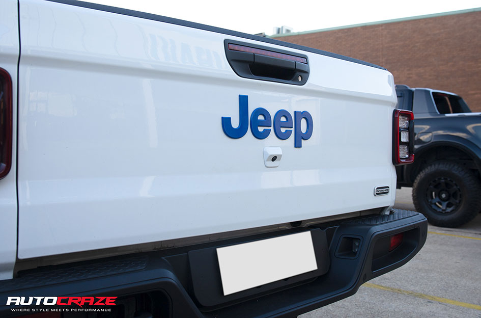 JEEP GLADIATOR FUEL OXIDE DARK BLUE