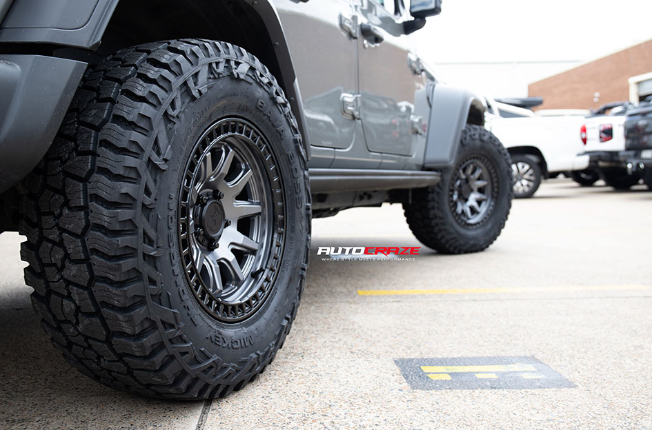 JEEP WRANGLER BLACK RHINO CALICO GUNMETAL W/ BLACK LIP