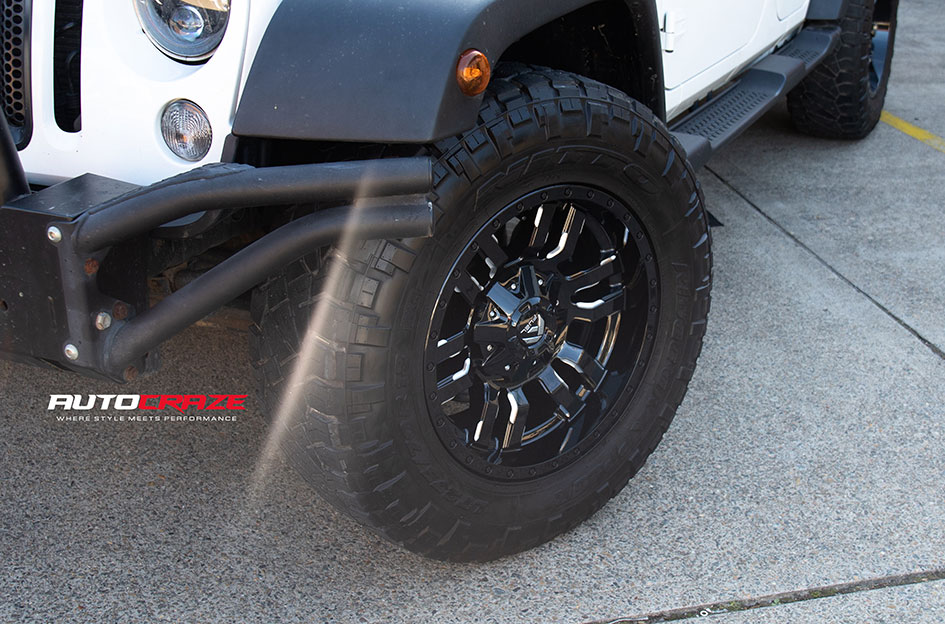 JEEP WRANGLER FUEL SLEDGE GLOSS BLACK MILLED