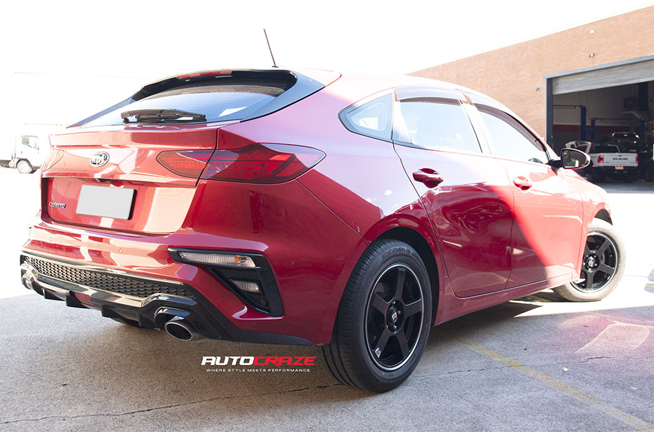 KIA CERATO MOTEGI MR116 GLOSS BLACK MACHINED STRIPE