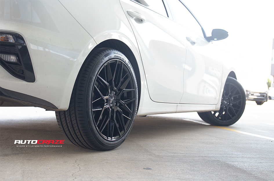 KIA CERATO NICHE GAMMA GLOSS BLACK