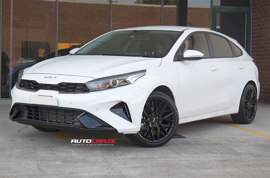 KIA CERATO NICHE GAMMA GLOSS BLACK