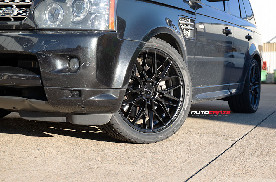 LAND ROVER RANGE ROVER NICHE GAMMA GLOSS BLACK