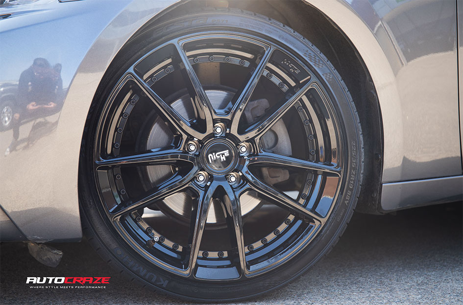 LEXUS IS250 NICHE DFS GLOSS BLACK