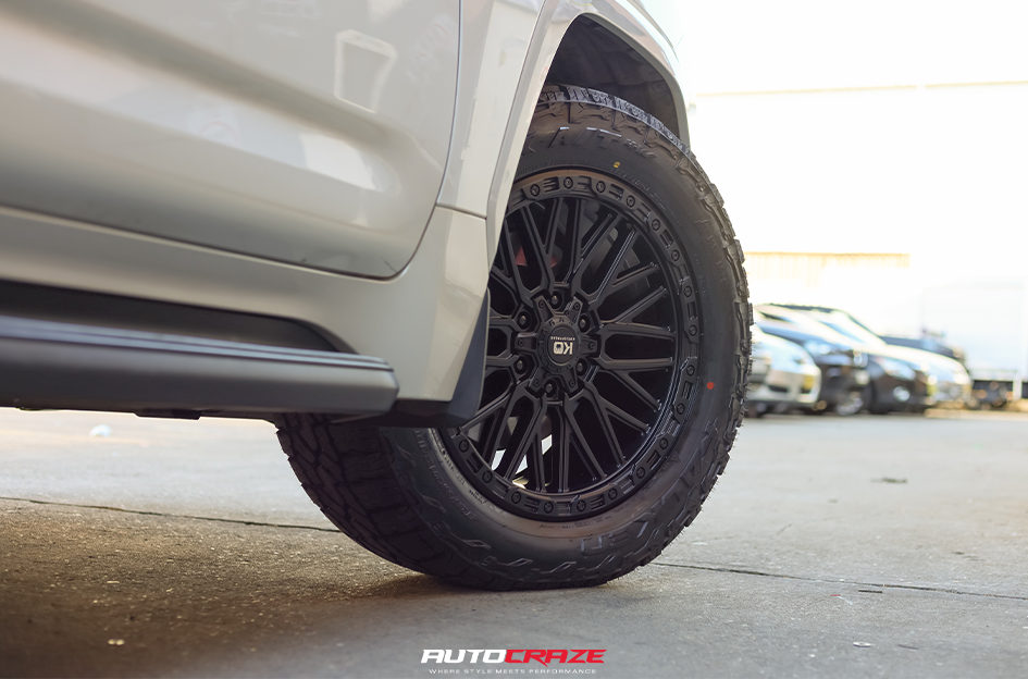 LEXUS LX600 KING DECEIT SATIN BLACK