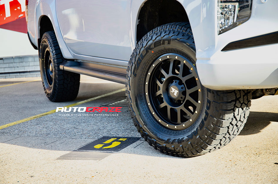 Mitsubishi Triton King Tremor Satin Black