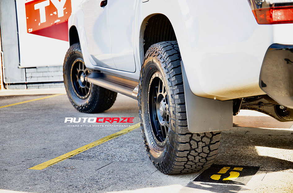 Mitsubishi Triton King Tremor Satin Black