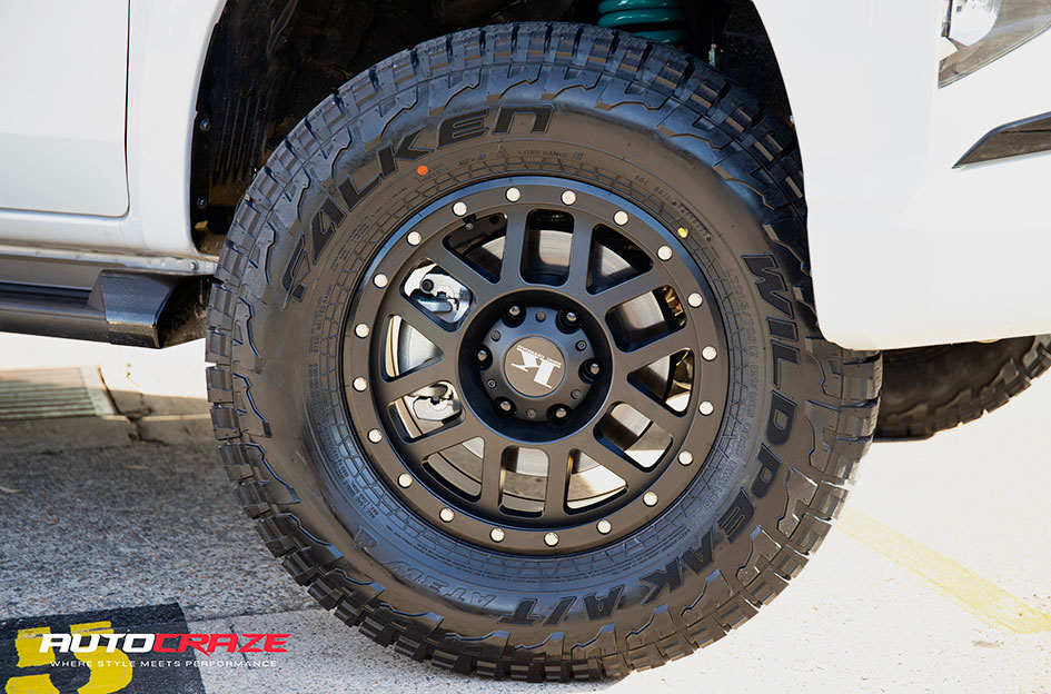 Mitsubishi Triton King Tremor Satin Black