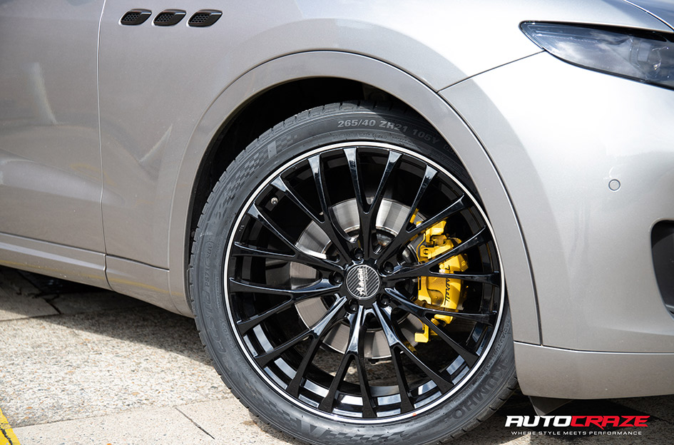 MASERATI LEVANTE ADVANTI CAESAR GLOSS BLACK 