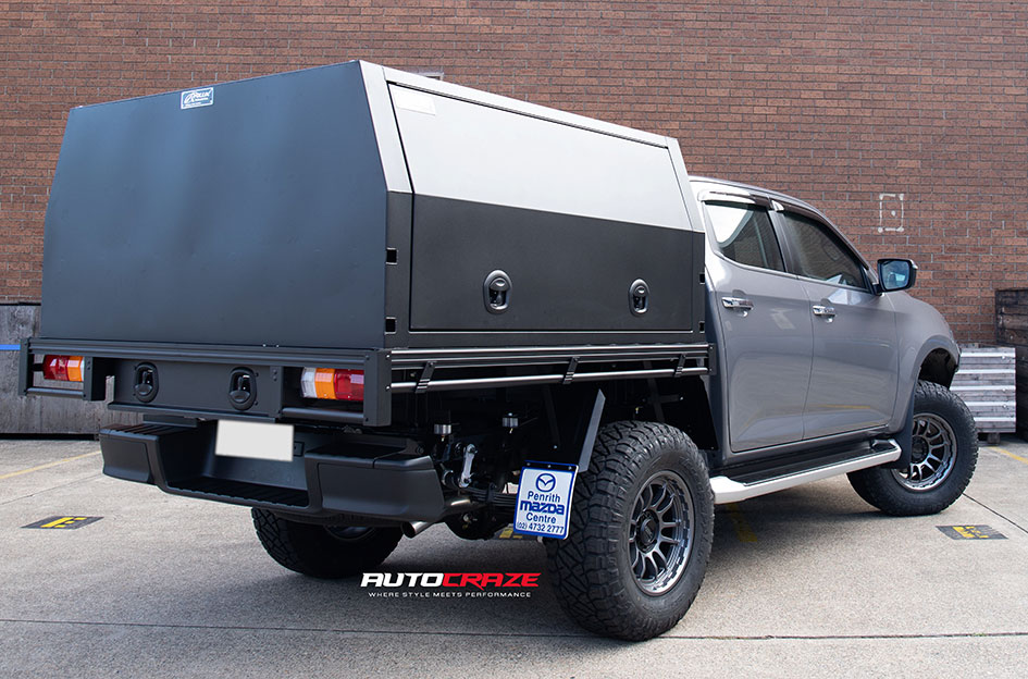 MAZDA BT-50 KMC WRATH MATTE ANTHRACITE 