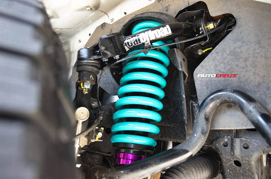 MAZDA BT-50 KMC GRENADE CRAWL BEADLOCK MACHINED 