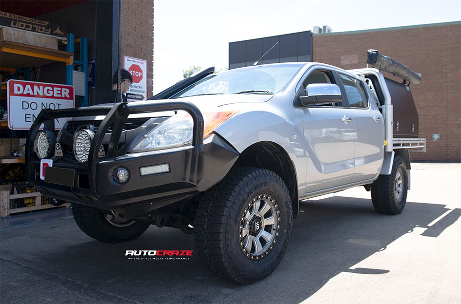 MAZDA BT-50 KING ARMOR SILVER BRUSHED W/ BLACK LIP