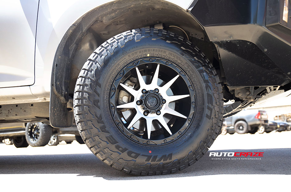 MAZDA BT-50 AMERICAN OUTLAW CORD SATIN BLACK W/MACHINED FACE