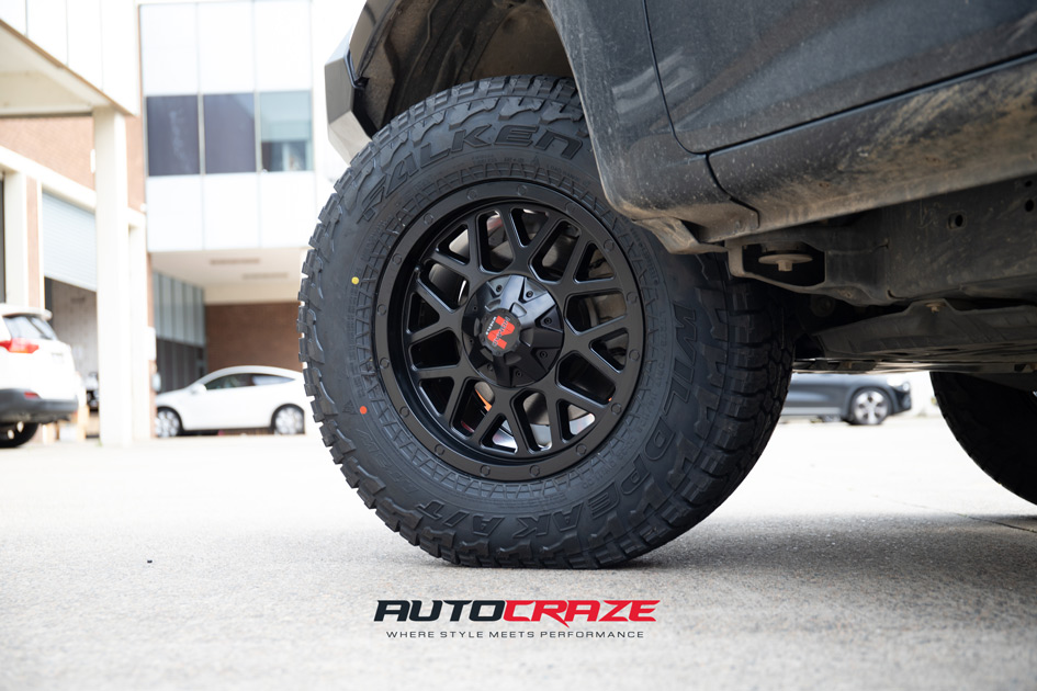 MAZDA BT-50 NOMAD JUDGE MATTE BLACK 