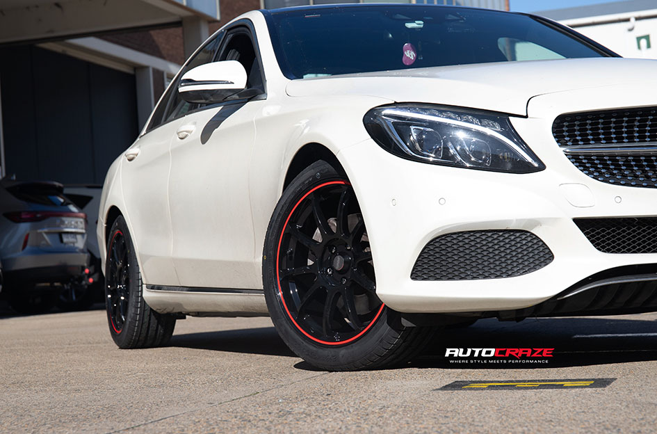 MERCEDES C CLASS SSW LAGUNA SECA GLOSS BLACK RED LIP