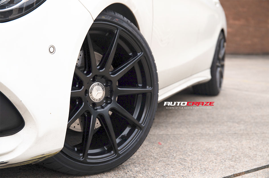 MERCEDES CLA CLASS NICHE ESSEN SATIN BLACK