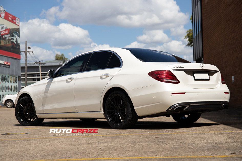 MERCEDES-BENZ E-CLASS KING MILANO SATIN BLACK